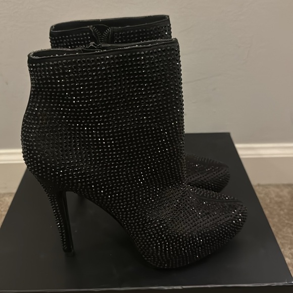 Report Signature Clarkson Crystal Stiletto Bootie - Picture 4 of 8